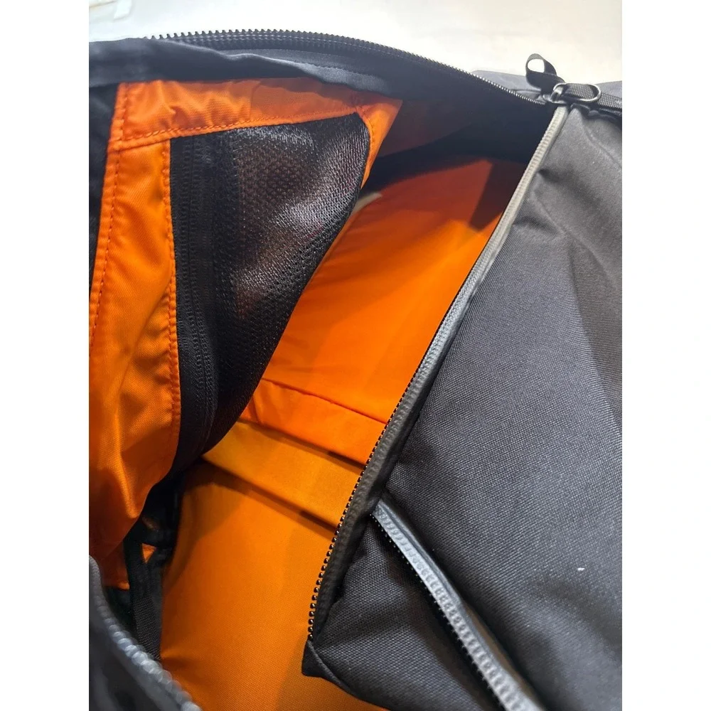 Mystery Ranch Catalyst 22 Backpack Black Laptop Sleeve NEW Hike Urban Cordura